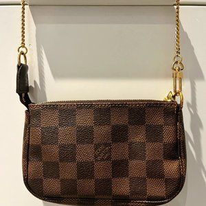Louis Vuitton Mini Pochette